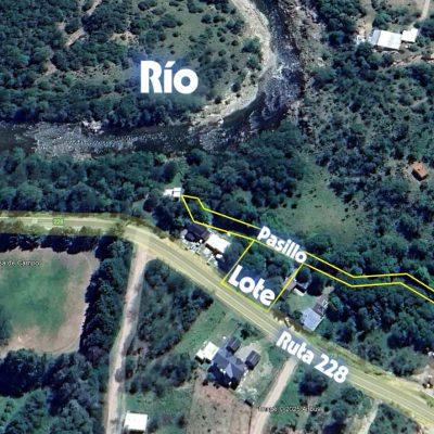 VENTA. LOTE CON BAJADA AL RÍO. SOBRE RUTA Nº228. B° Santa Monica. Calamuchita (Cód. 2139)
