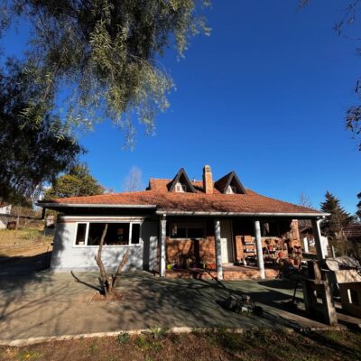 Casa + dos cabañas con gas natural. B° El Mirador, Calamuchita. Cód (1603)